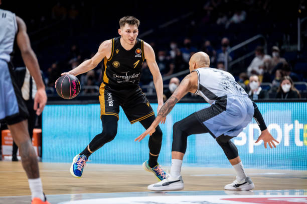 前也做出了 前也做出了